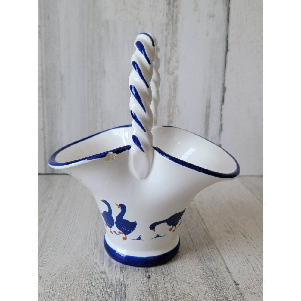 Country geese AS IS duck ceramic basket‎ home decor